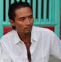 林利(Lee Lam)2分30秒图片图册