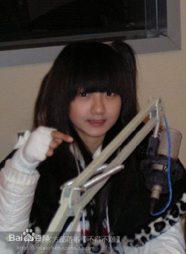 许雅涵(Candy)演出照片前后照片