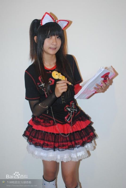 许雅涵(Candy)演出照片前后照片