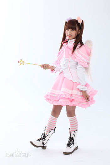 许雅涵(Candy)代言国外网游图片图集