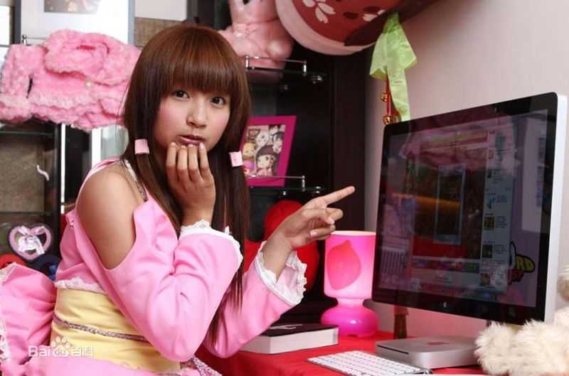 许雅涵(Candy)代言国外网游图片图集