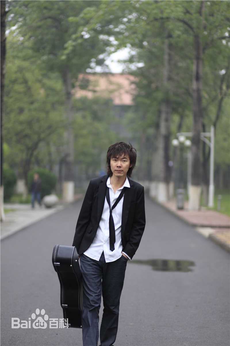 谭华(Tan Hua)音乐人前后照片