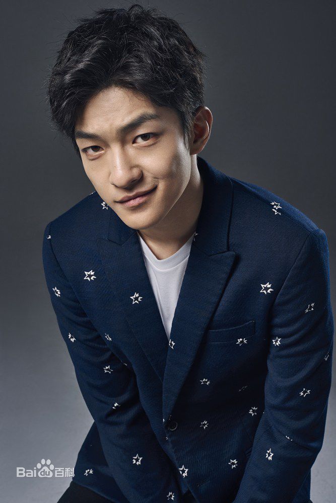 屈楚萧高清时尚图集