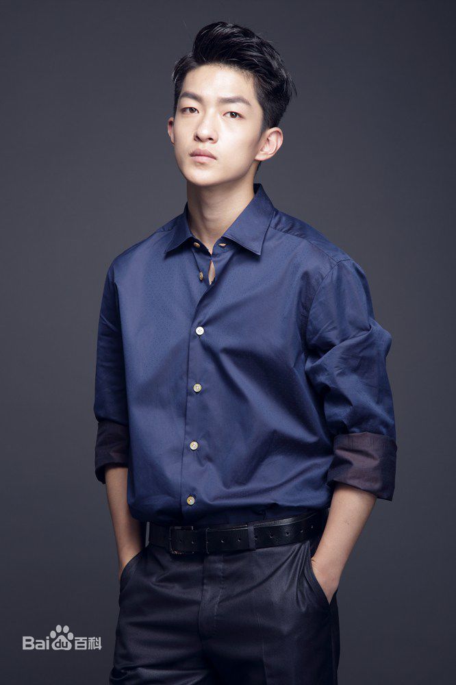 屈楚萧高清时尚图集