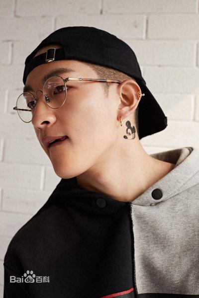 屈楚萧最优质相册