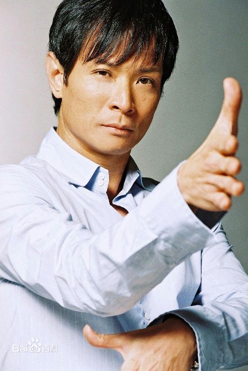 吴廷烨(Berg Ng Ting Yip)前后照片