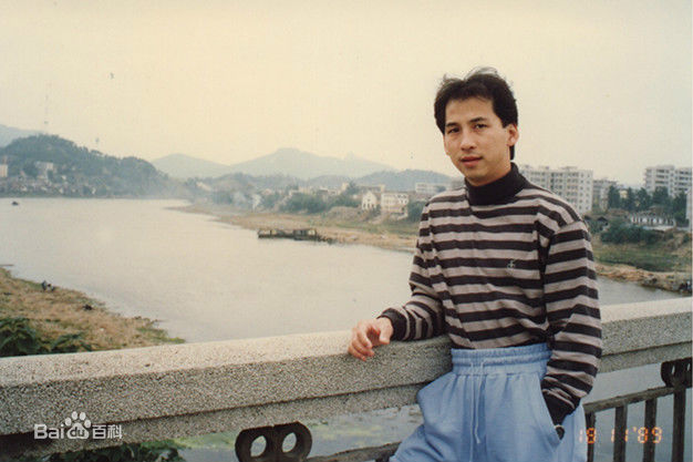 曹荣(Wing)电影《霸王卸甲》最新剧照