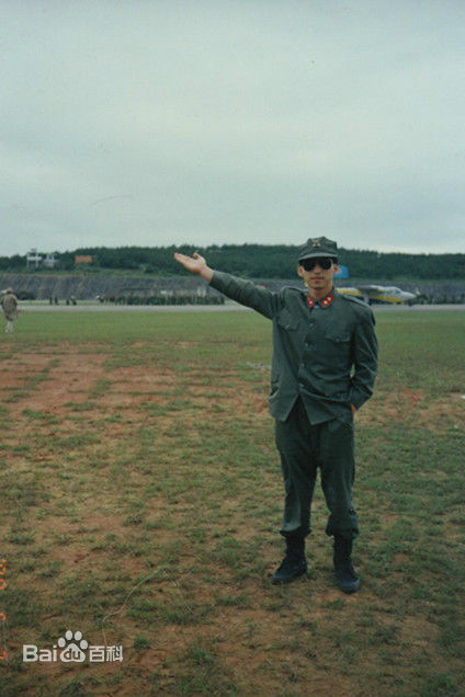 曹荣(Wing)电影《霸王卸甲》最新剧照