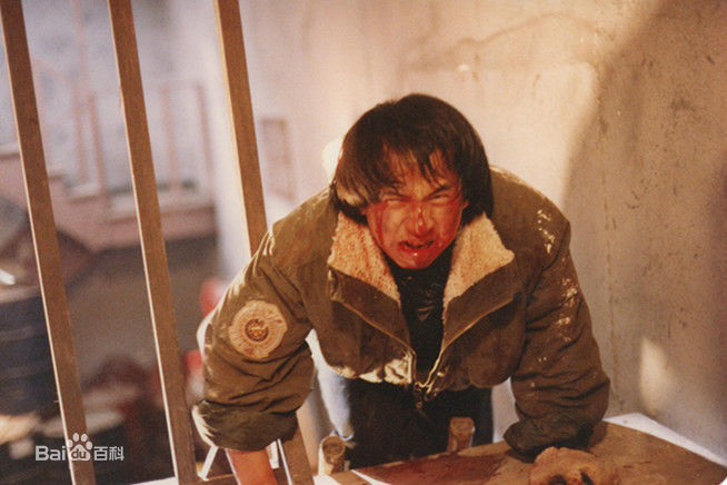 曹荣(Wing)《血裸》精选剧照