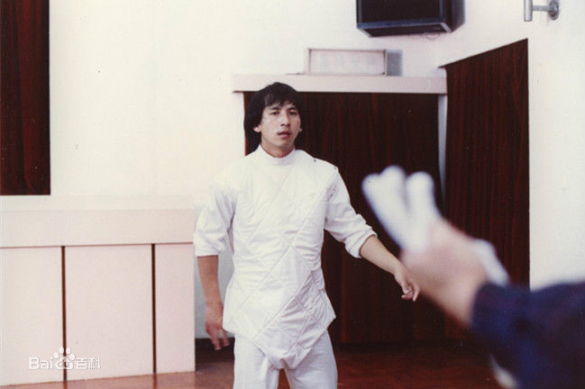 曹荣(Wing)《血裸》精选剧照