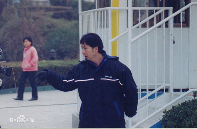 最优质曹荣(Wing)在《小鬼斗笨贼》工作照中的相册