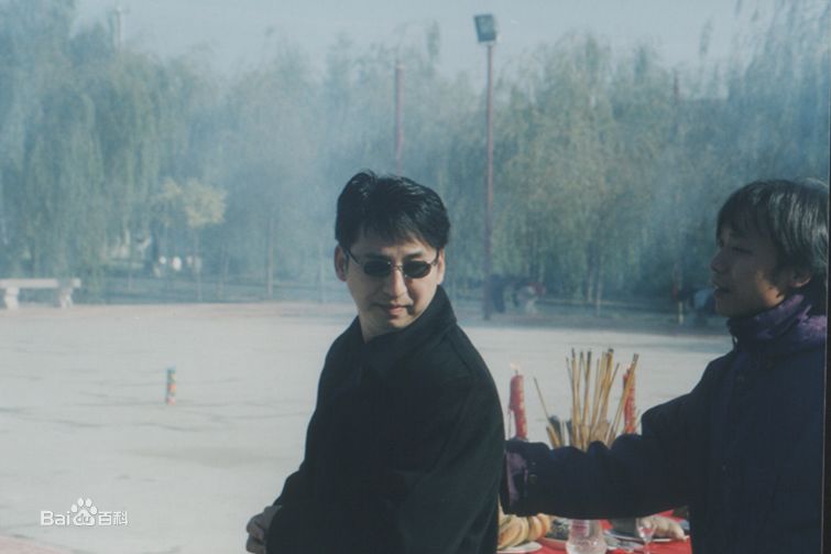 最优质曹荣(Wing)在《小鬼斗笨贼》工作照中的相册