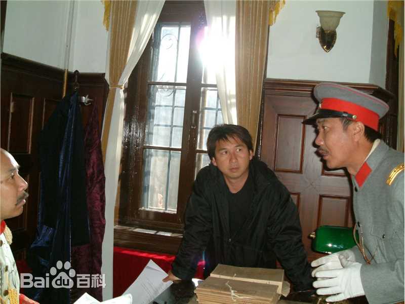 最全曹荣(Wing)在《关东英雄》工作照中的壁纸