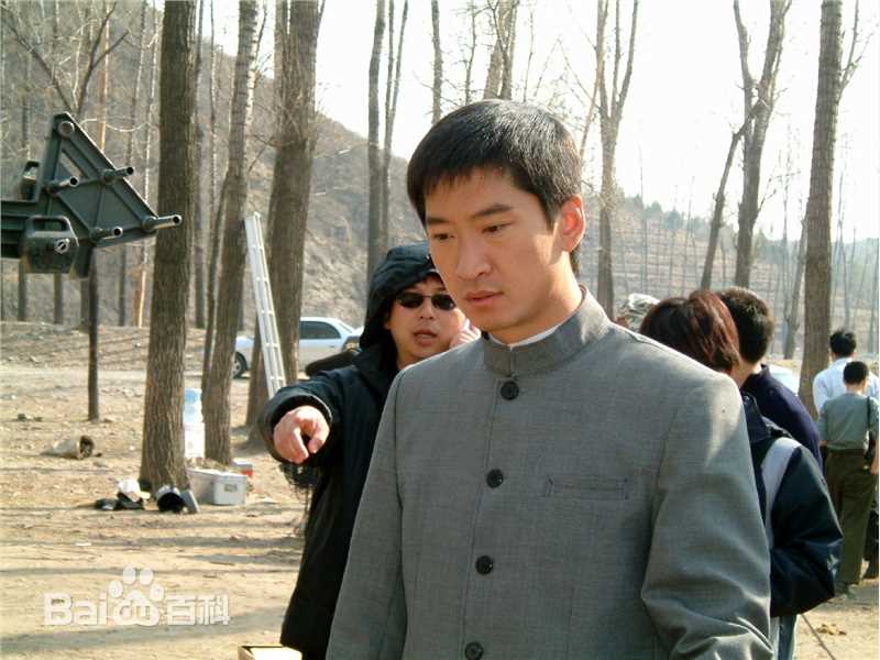 最全曹荣(Wing)在《关东英雄》工作照中的壁纸