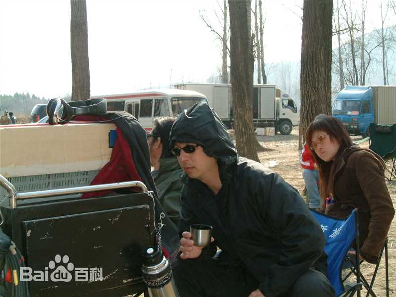 最全曹荣(Wing)在《关东英雄》工作照中的壁纸