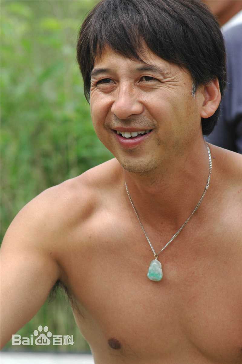 最新曹荣(Wing)在《人皇伏羲》工作照中的壁纸