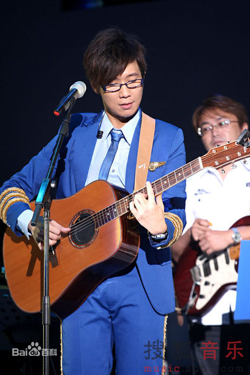 黄品冠(Victor Wong，Pin Kuan)品冠演出照壁纸壁纸