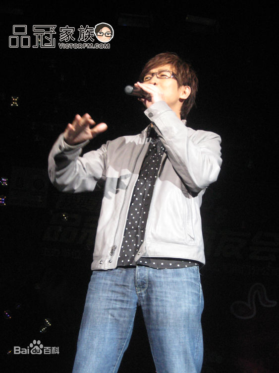 黄品冠(Victor Wong，Pin Kuan)品冠演出照壁纸壁纸