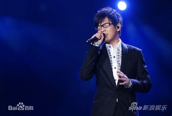 黄品冠(Victor Wong，Pin Kuan)参加第十七届东方风云榜颁奖盛典图册