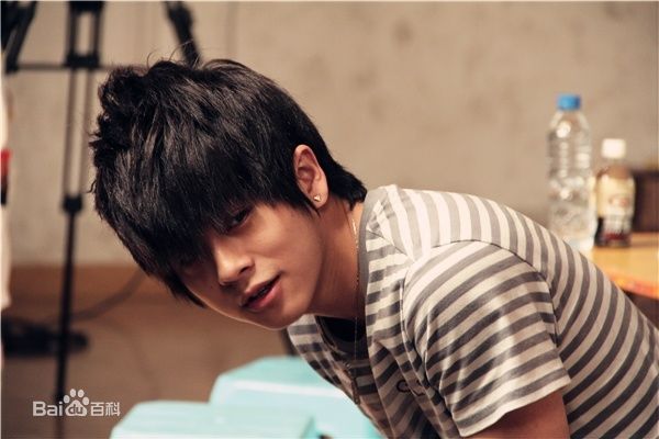 武艺(Philip Wu/Philip Lau)生活中的壁纸壁纸