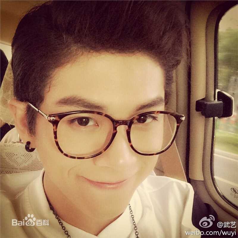 武艺(Philip Wu/Philip Lau)生活中的壁纸壁纸