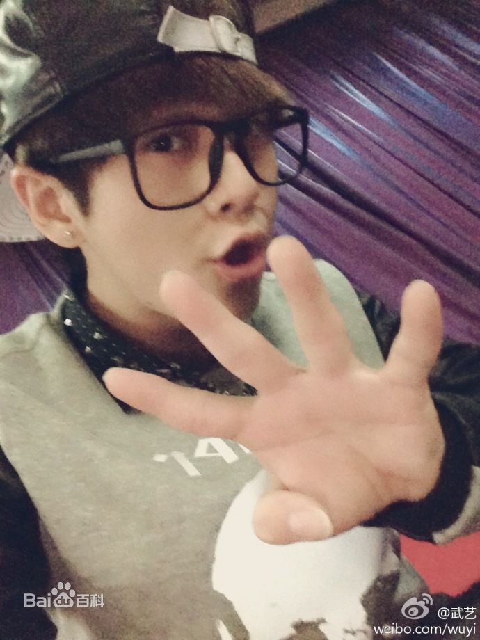 武艺(Philip Wu/Philip Lau)生活中的壁纸壁纸