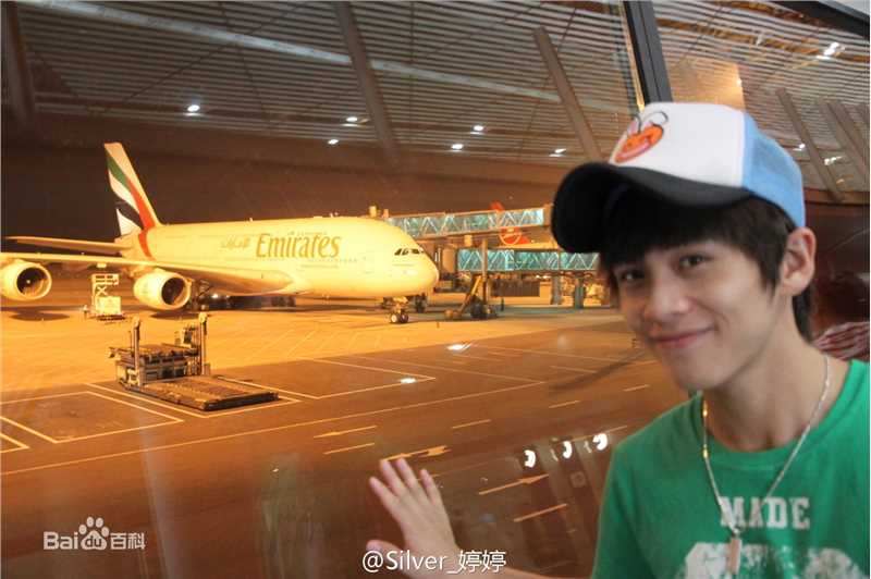 武艺(Philip Wu/Philip Lau)生活中的壁纸壁纸