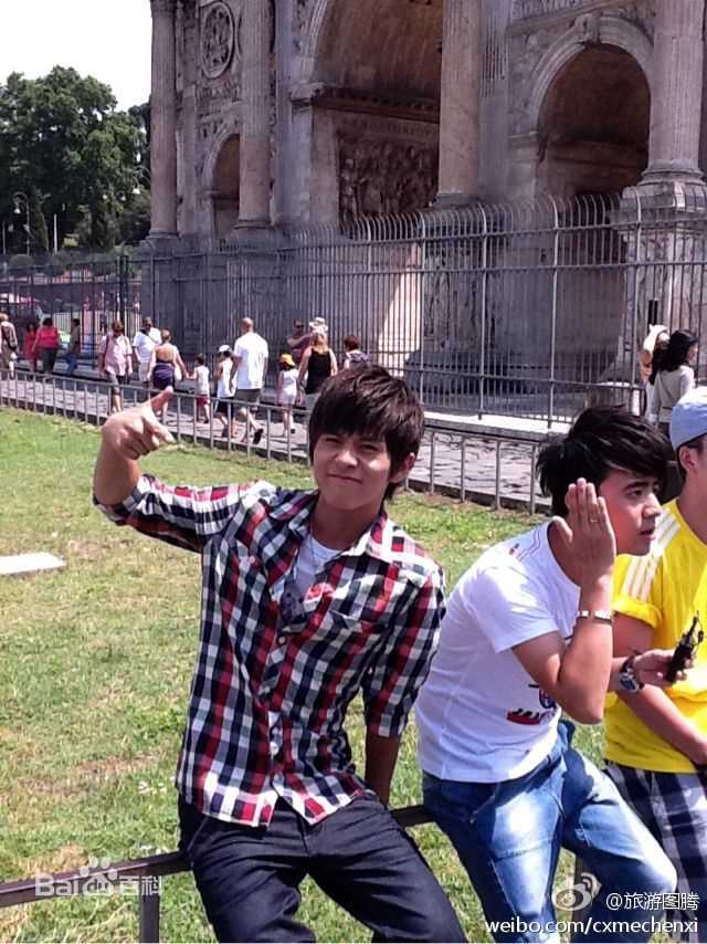 武艺(Philip Wu/Philip Lau)生活中的壁纸壁纸