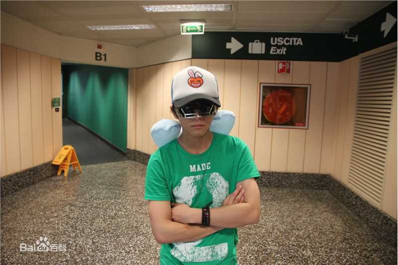 武艺(Philip Wu/Philip Lau)生活中的壁纸壁纸