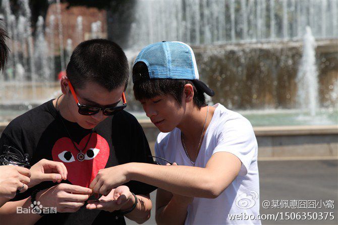 武艺(Philip Wu/Philip Lau)生活中的壁纸壁纸