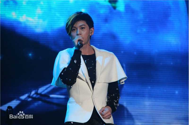 武艺(Philip Wu/Philip Lau)·见习爱 Vee live show图片图集