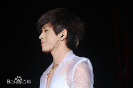 武艺(Philip Wu/Philip Lau)的异想世界Vee live show前后照片