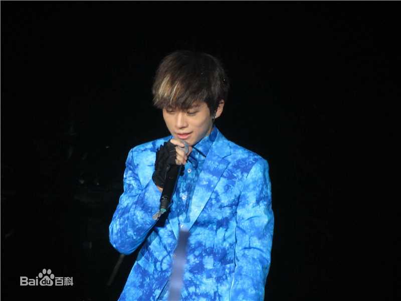 武艺(Philip Wu/Philip Lau)的异想世界Vee live show前后照片