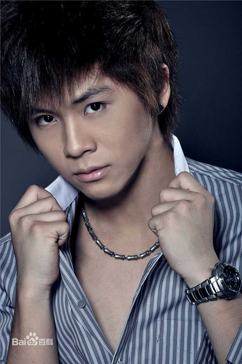 武艺(Philip Wu/Philip Lau)出道前图片素颜照相册