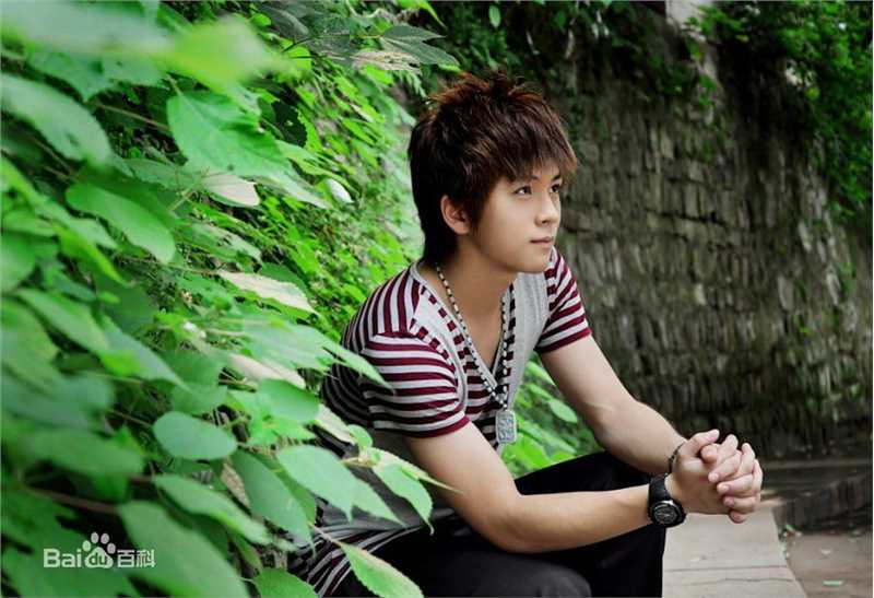 武艺(Philip Wu/Philip Lau)出道前图片素颜照相册