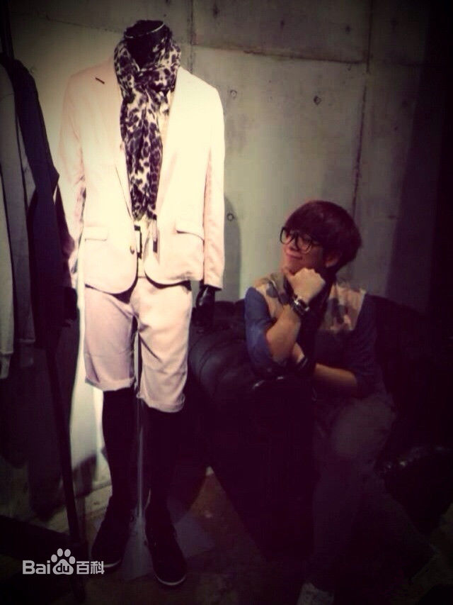 武艺(Philip Wu/Philip Lau)Philip51原创服饰品牌性感图片图集