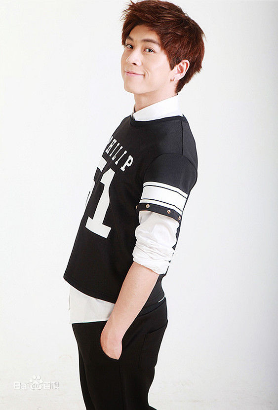 武艺(Philip Wu/Philip Lau)Philip51原创服饰品牌性感图片图集