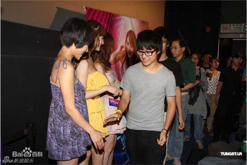 最新吉泽明步(Yoshizawa Akiho、吉沢明步（日文）)精彩图册