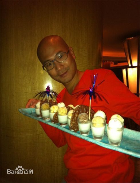 陈国邦(Power Chan Kwok-Pong)生活照壁纸壁纸