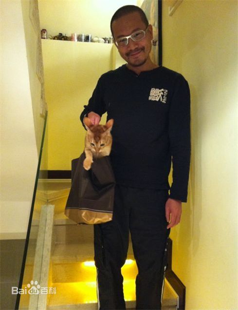 陈国邦(Power Chan Kwok-Pong)生活照壁纸壁纸