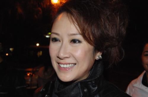 吕珊(Rosanne Lui)前后照片