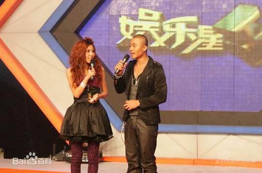 安琥主持人照片图册