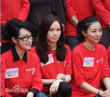 陈美诗(Macy Chan)关怀长者心实现千岁愿素颜照相册