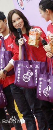 陈美诗(Macy Chan)关怀长者心实现千岁愿素颜照相册