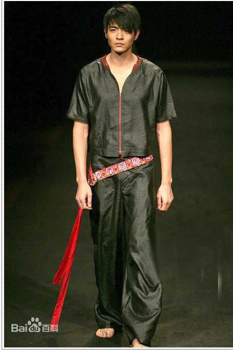 李学庆走秀风采前后照片