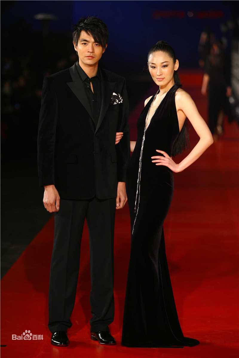 李学庆走秀风采前后照片