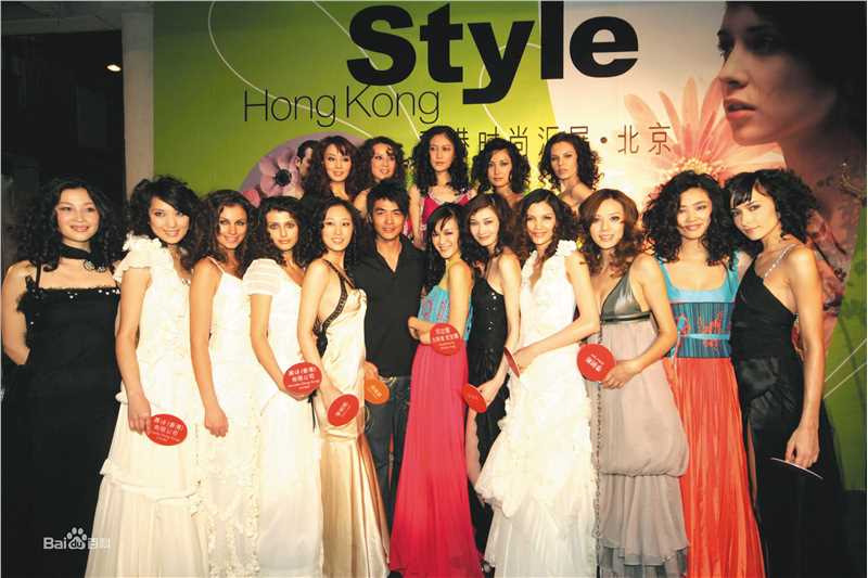 李学庆走秀风采前后照片