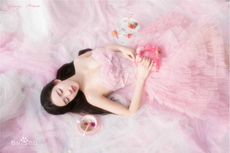 孟子义(Zoey)高清粉色图集