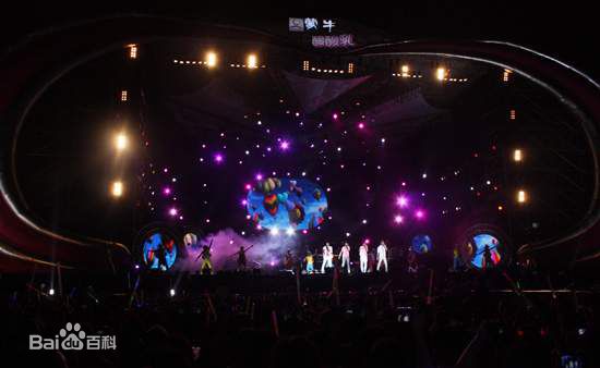 辰亦儒(Calvin)2008年蒙牛梦想我做主演唱会生活照相册