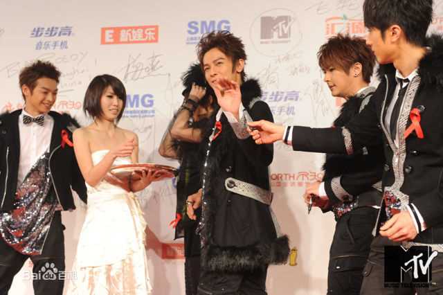 辰亦儒(Calvin)2009MTV超级盛典性感图片图集